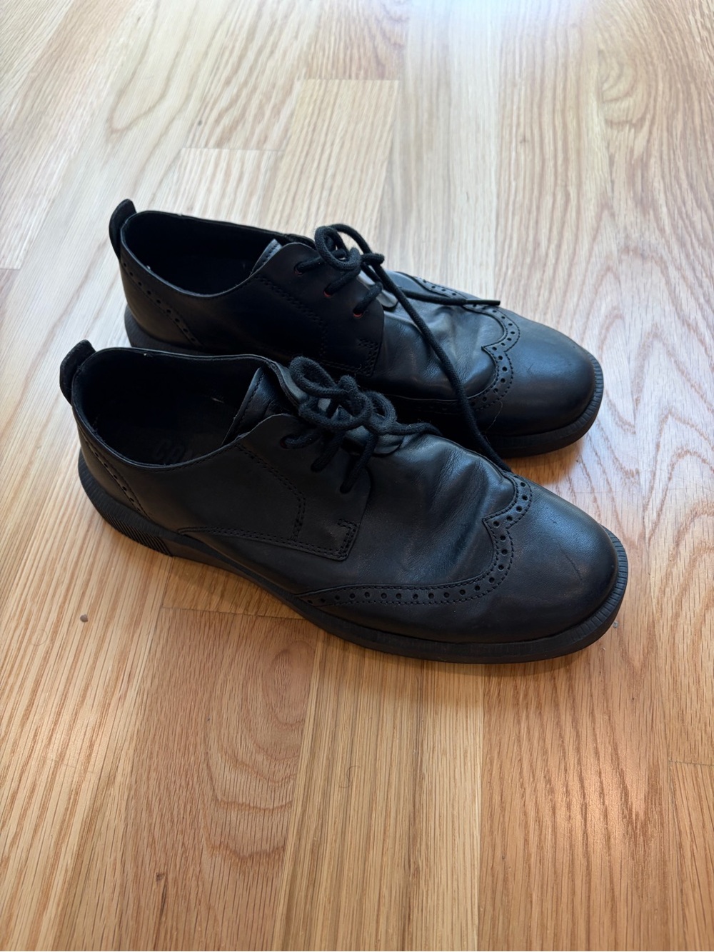 Men's Classic Black Wingtip Camper Lace-Up Shoes